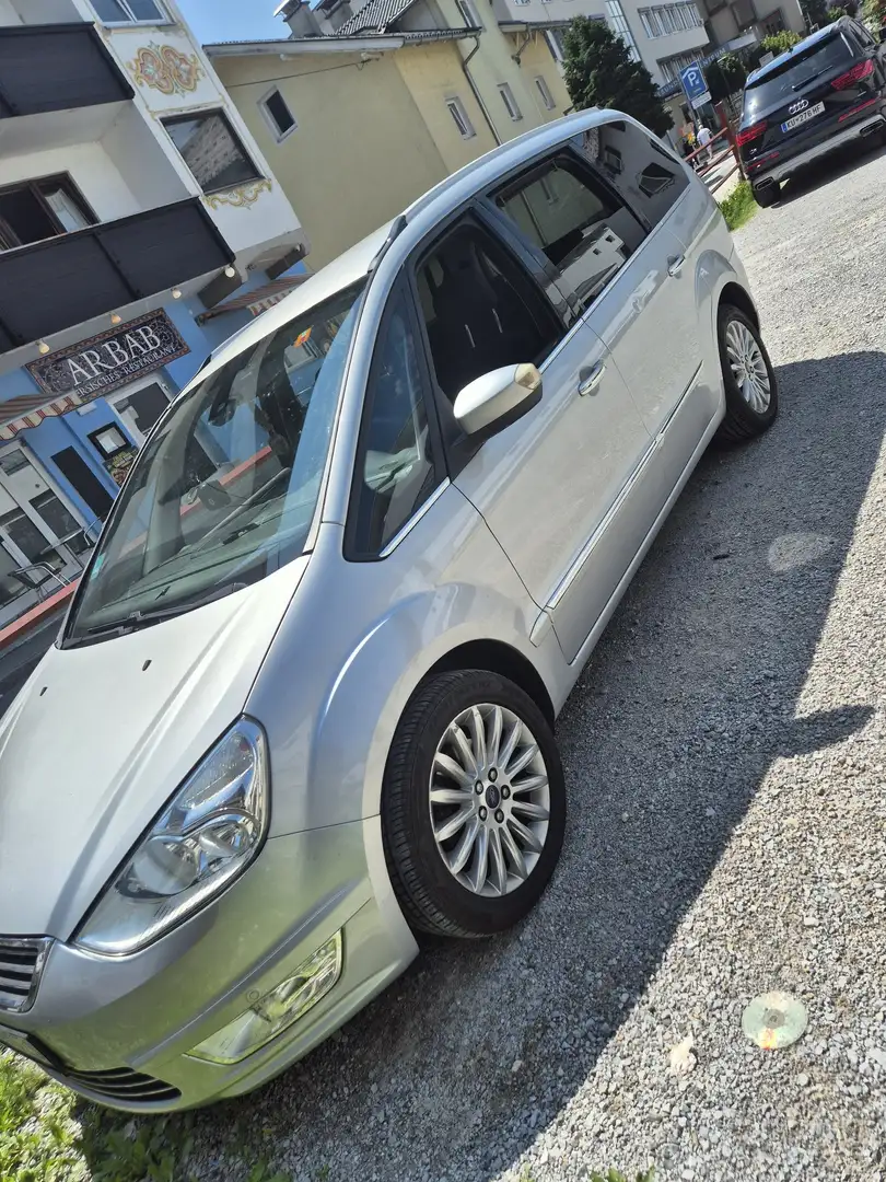 Ford Galaxy 2.0 TDCi DPF Concept - 1