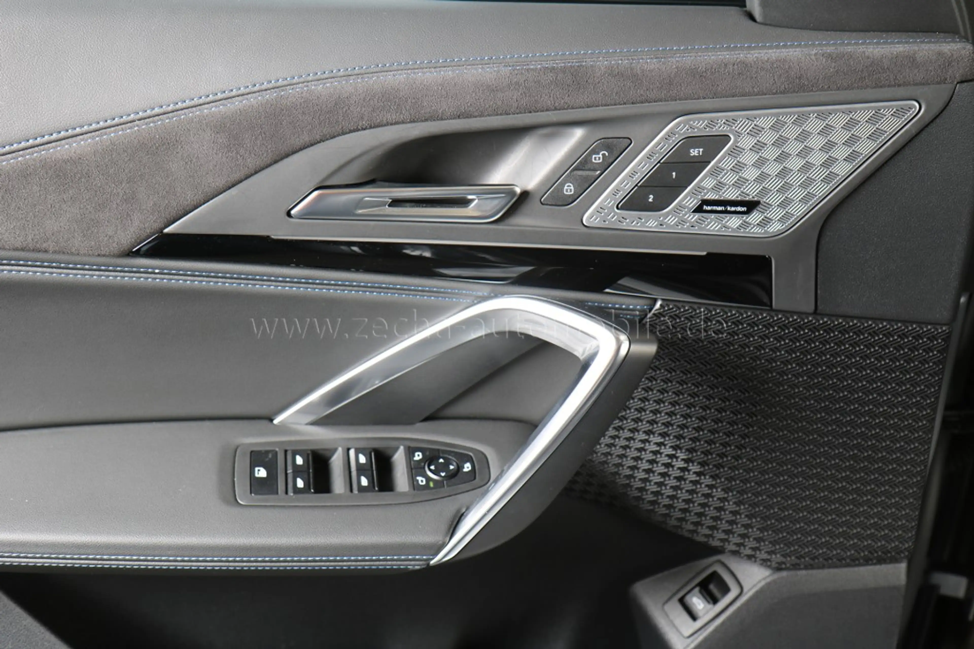 BMW X2 xDr.M35i M-SportPRO.AHK.Panod.DrivProf.Park+ — photo 3