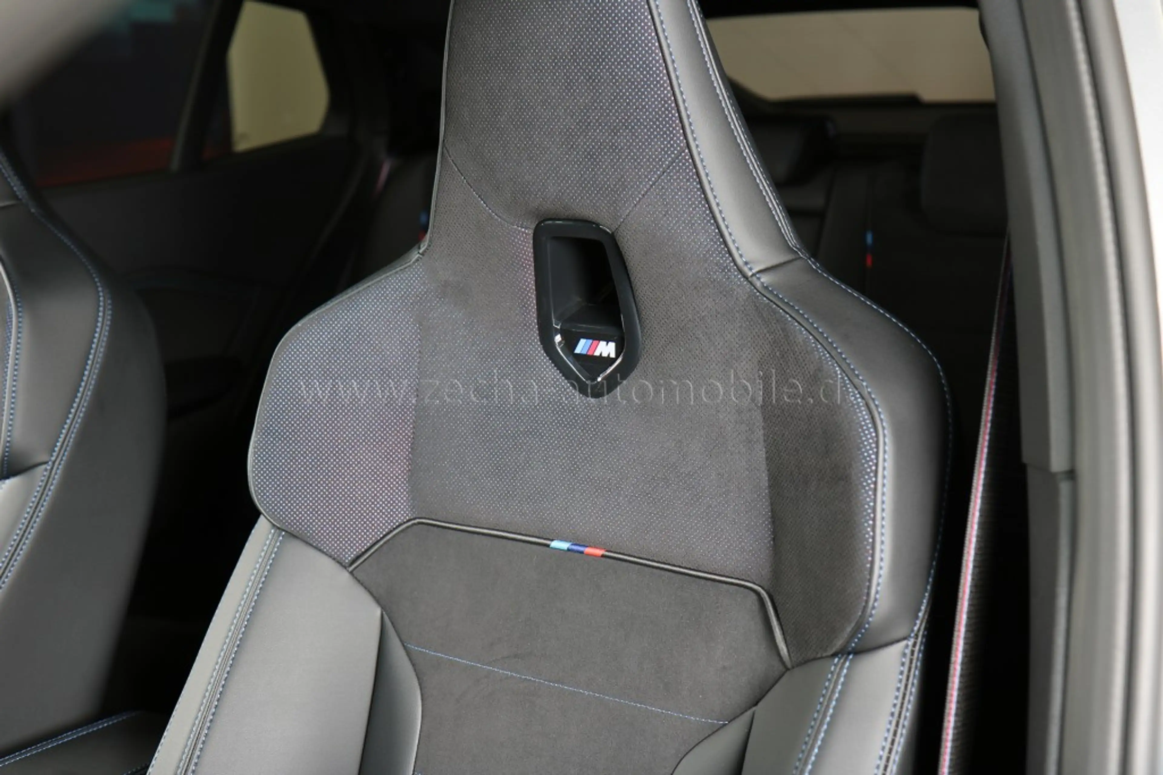BMW X2 xDr.M35i M-SportPRO.AHK.Panod.DrivProf.Park+ — photo 6
