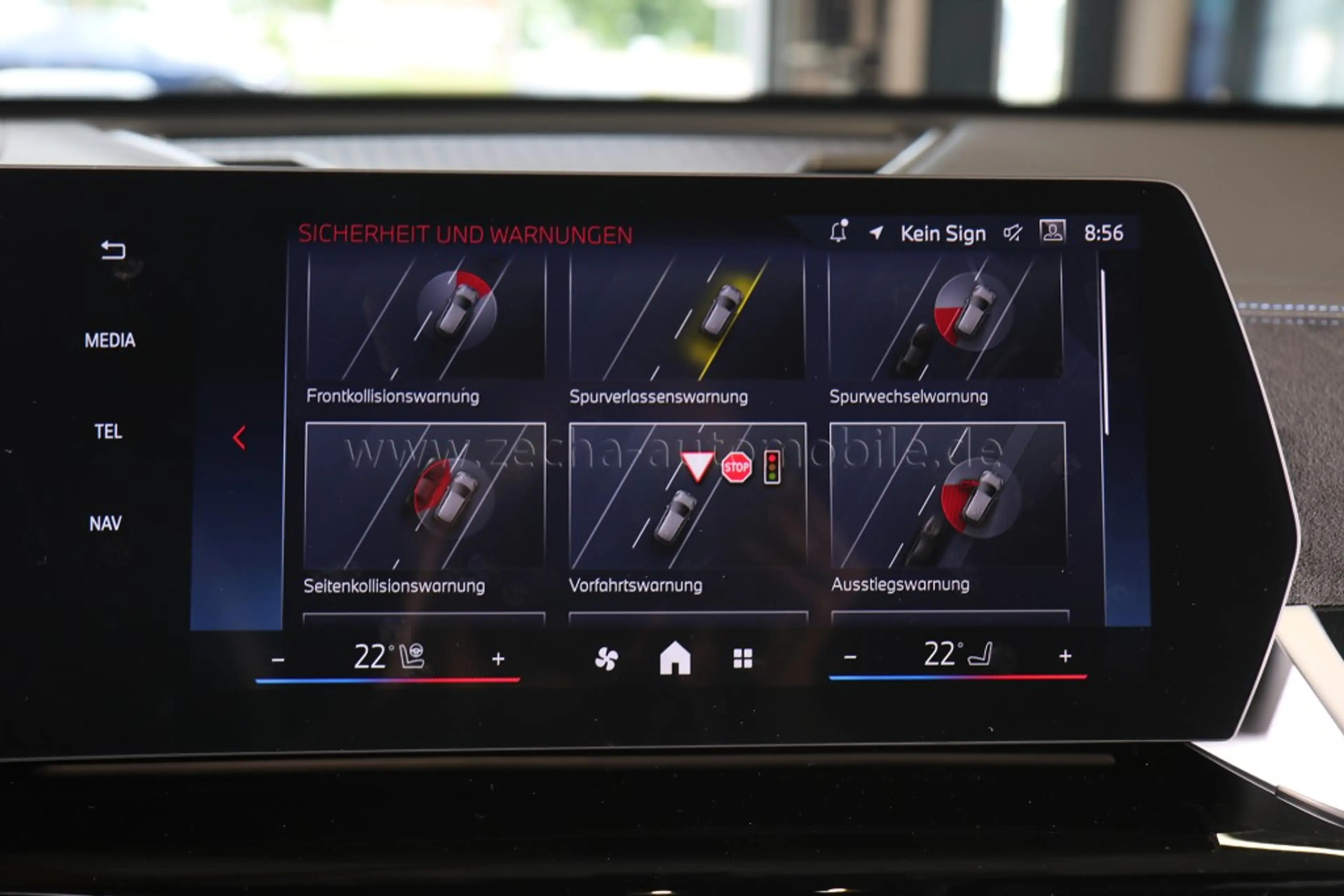 BMW X2 xDr.M35i M-SportPRO.AHK.Panod.DrivProf.Park+ — photo 13