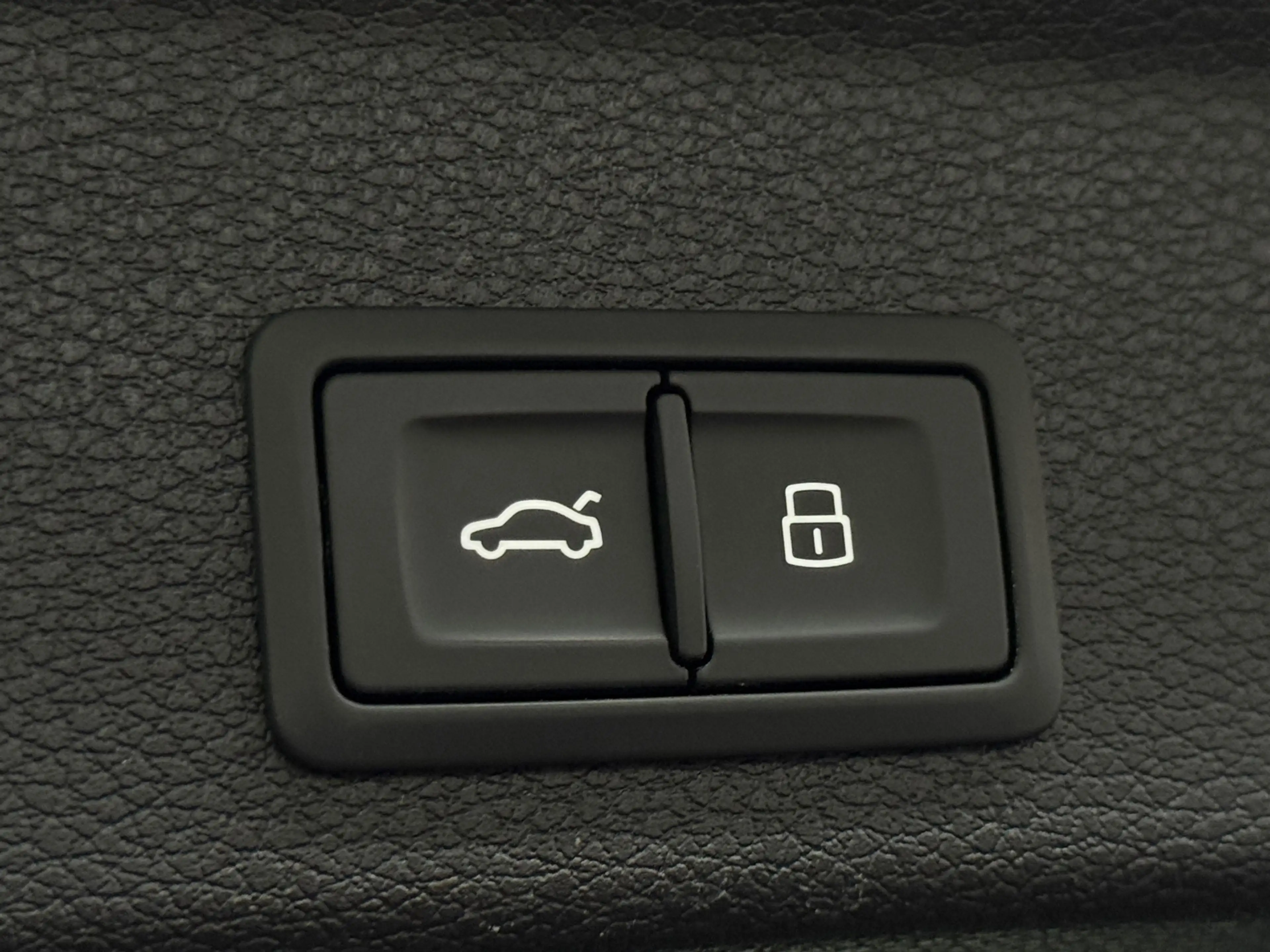 Audi Q3 Sportback 45 TFSI e RSQ3 ACC Pano 360 Sonos Memory — photo 8
