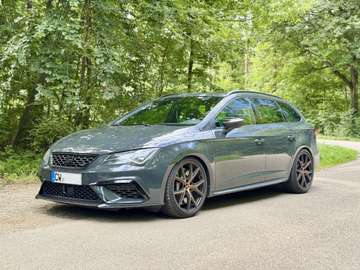 Cupra ST R 300 2.0TSI 4Drive