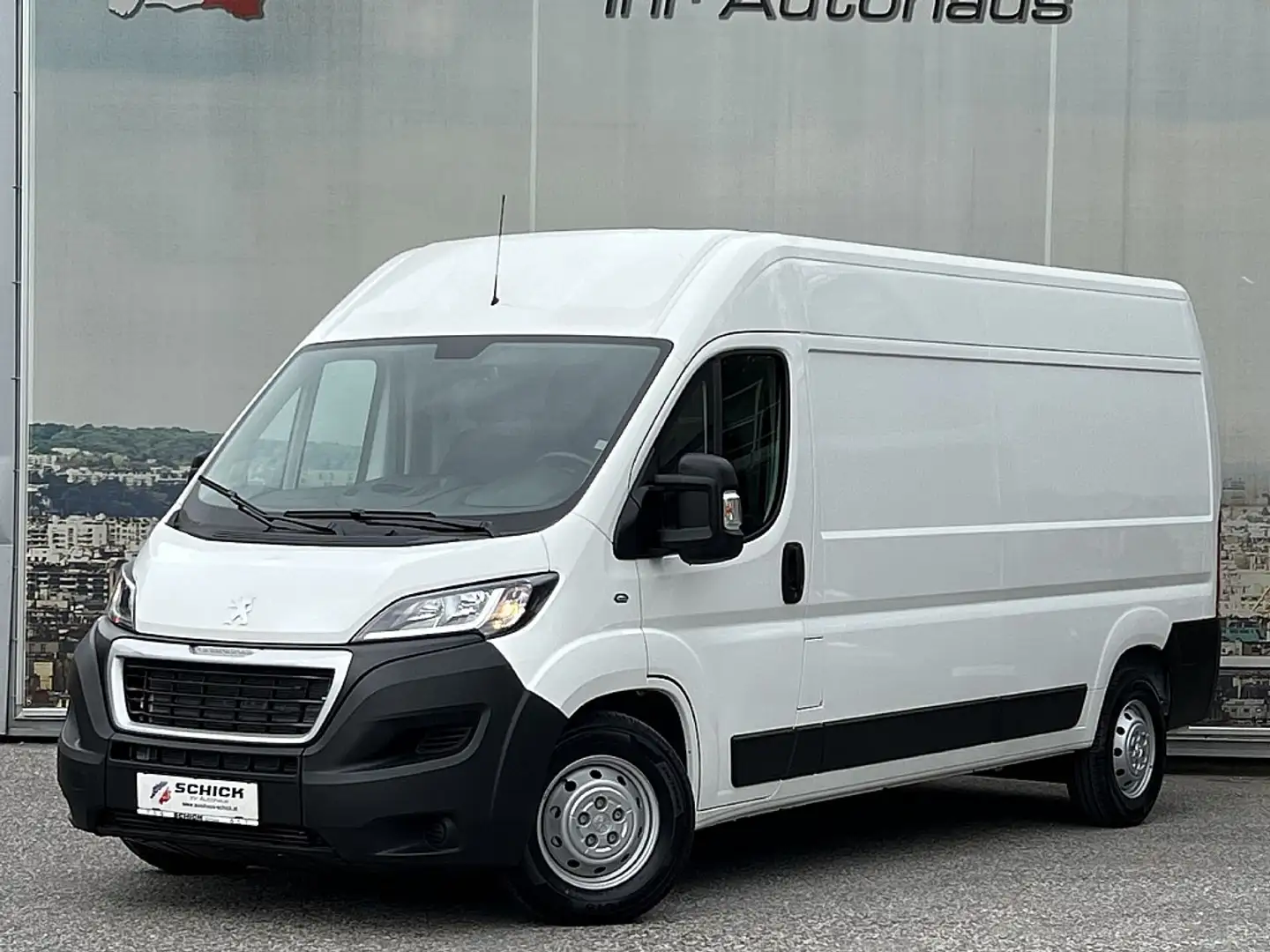Peugeot Boxer e- KW 35+ L3H2 70KWH Weiß - 2