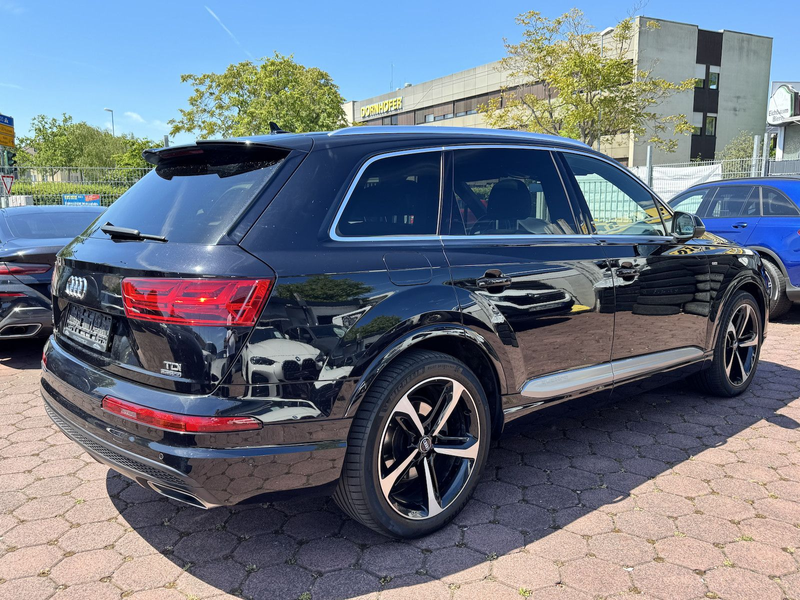 Audi Q7 3.0 TDI quattro S-Line PANO LUFT MASSAGE HUD — photo 5