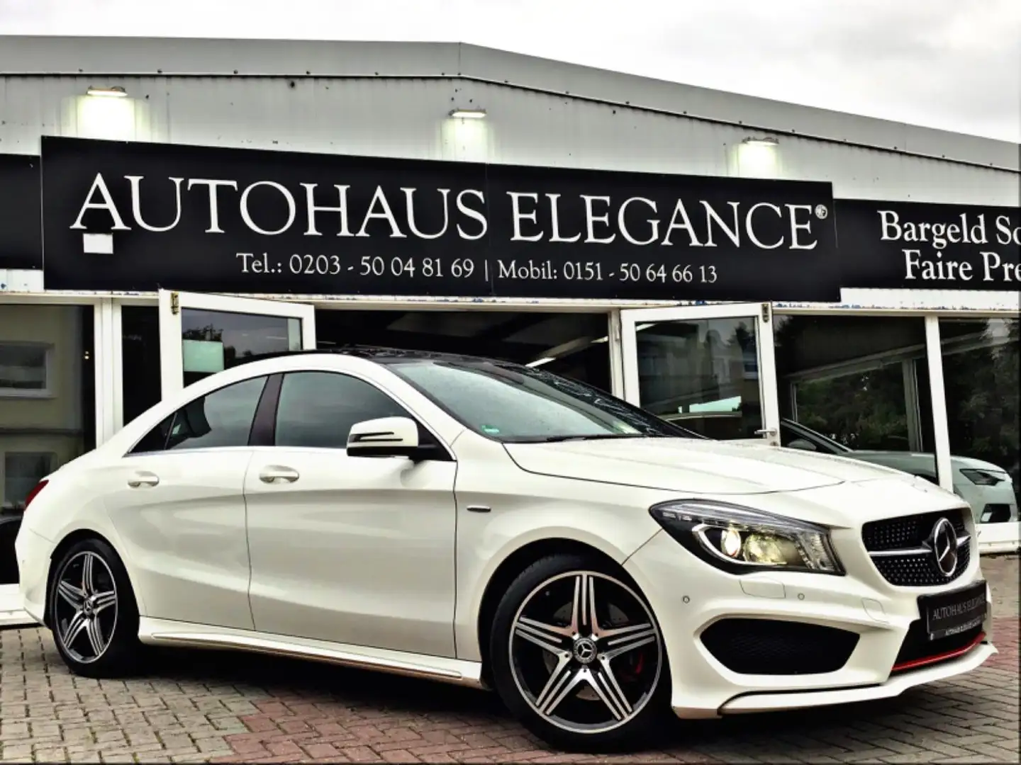 Mercedes-Benz CLA 250 4Matic~AMG Line~Kamera~Pano.~Distronic Weiß - 1