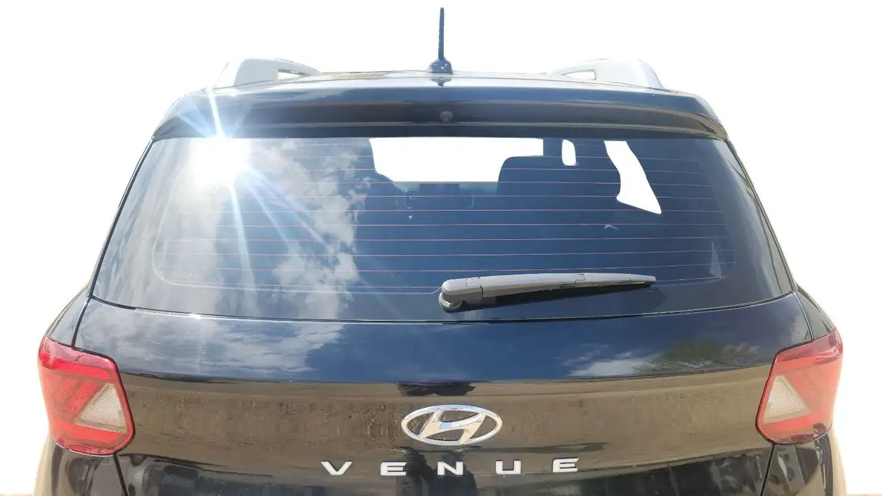 Hyundai Venue снимка Hyundai Venue