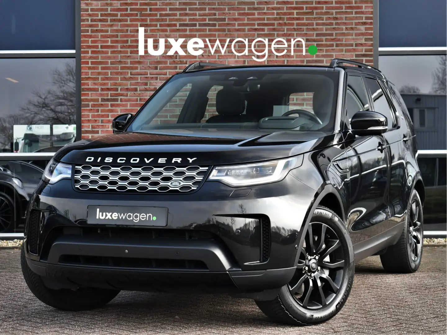 Land Rover Discovery 3.0 D300 HSE Pano Trekh HUD ACC Meridian Luchtv Zwart - 1