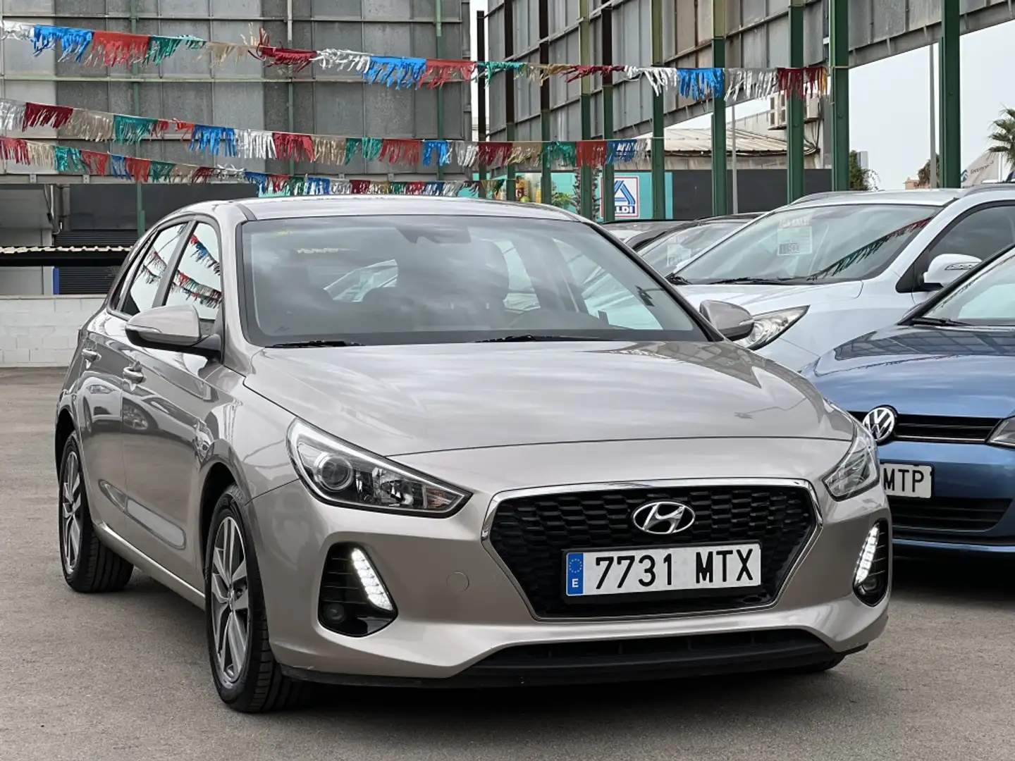 Hyundai i30 1.4 TGDI Style DT 140 Beige - 1