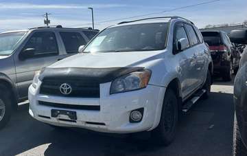 4WD Sport AUTO, CRUISE CONTROL, ROOF RACK, AUX INP