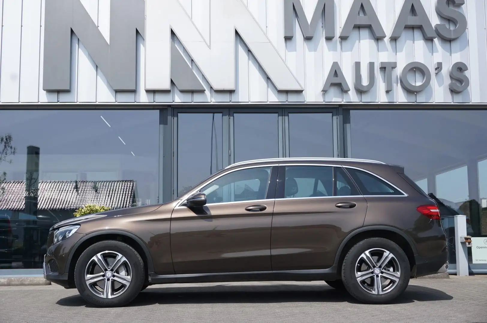 Mercedes-Benz GLC 250 4MATIC EXCLUSIVE AMBITION Brown - 2