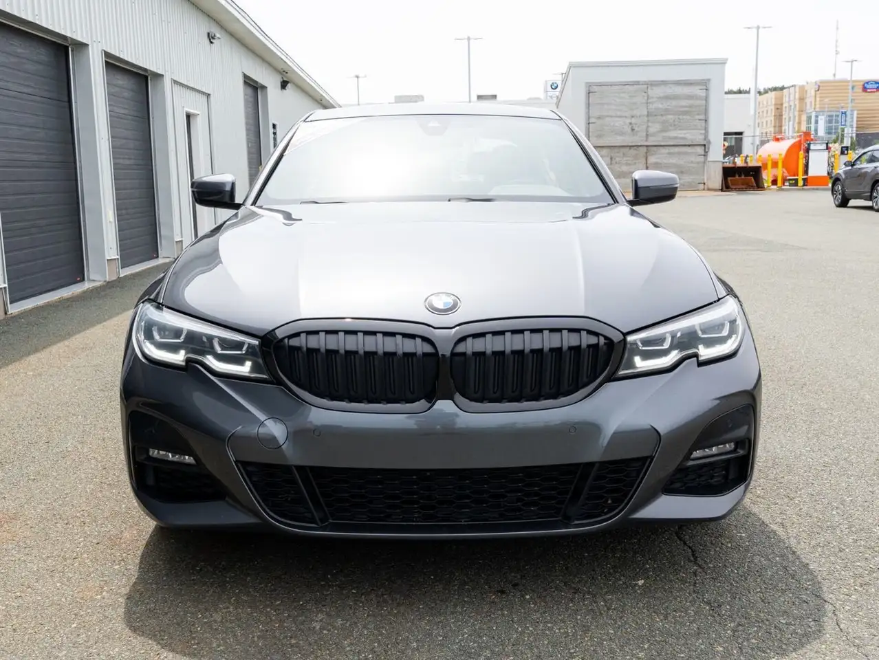 BMW 3 Series снимка BMW 3 Series