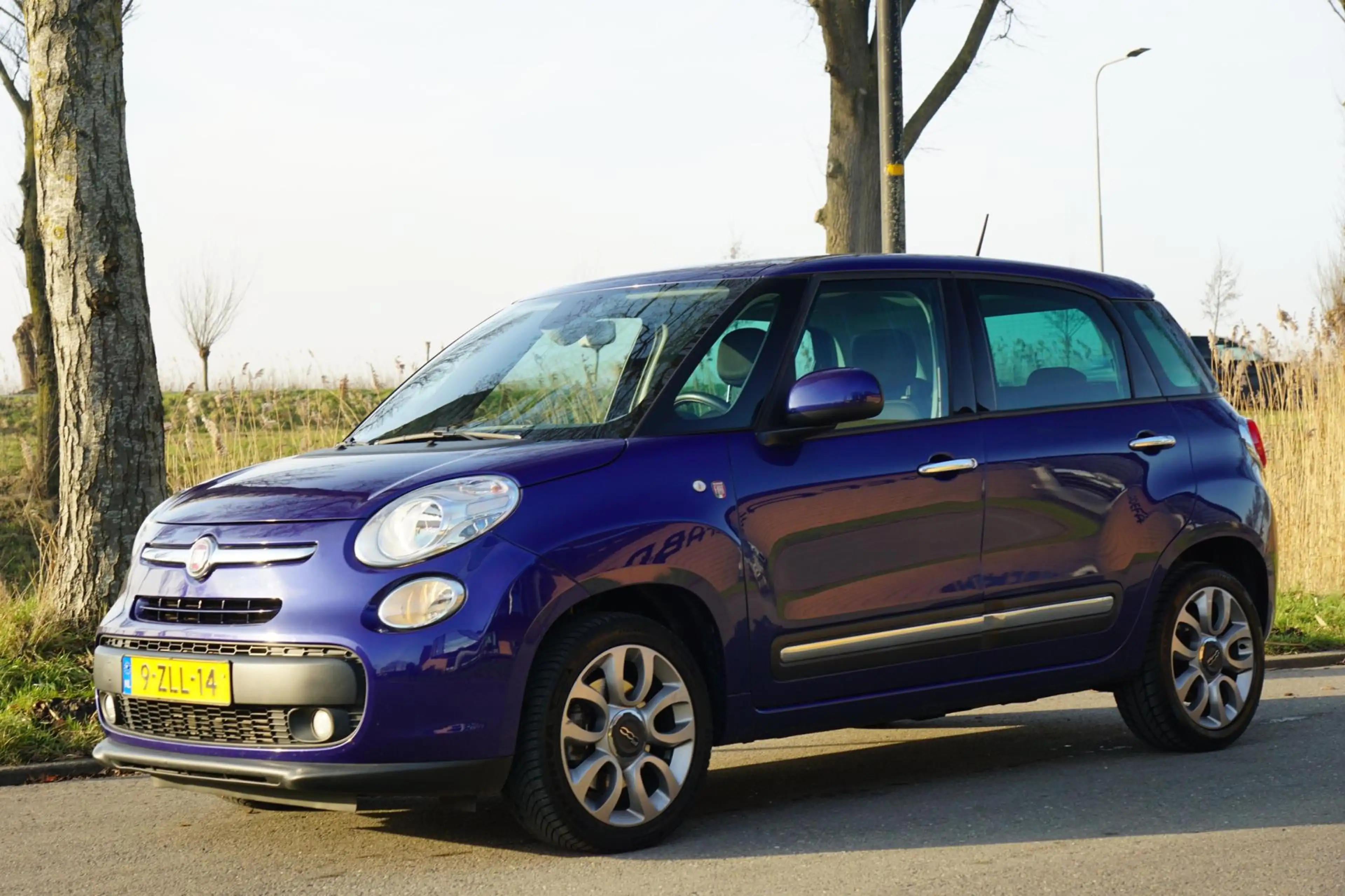 Fiat 500L 1.4-T-Jet Beats Edition - Blu Tornado - Panorama/C — photo 23