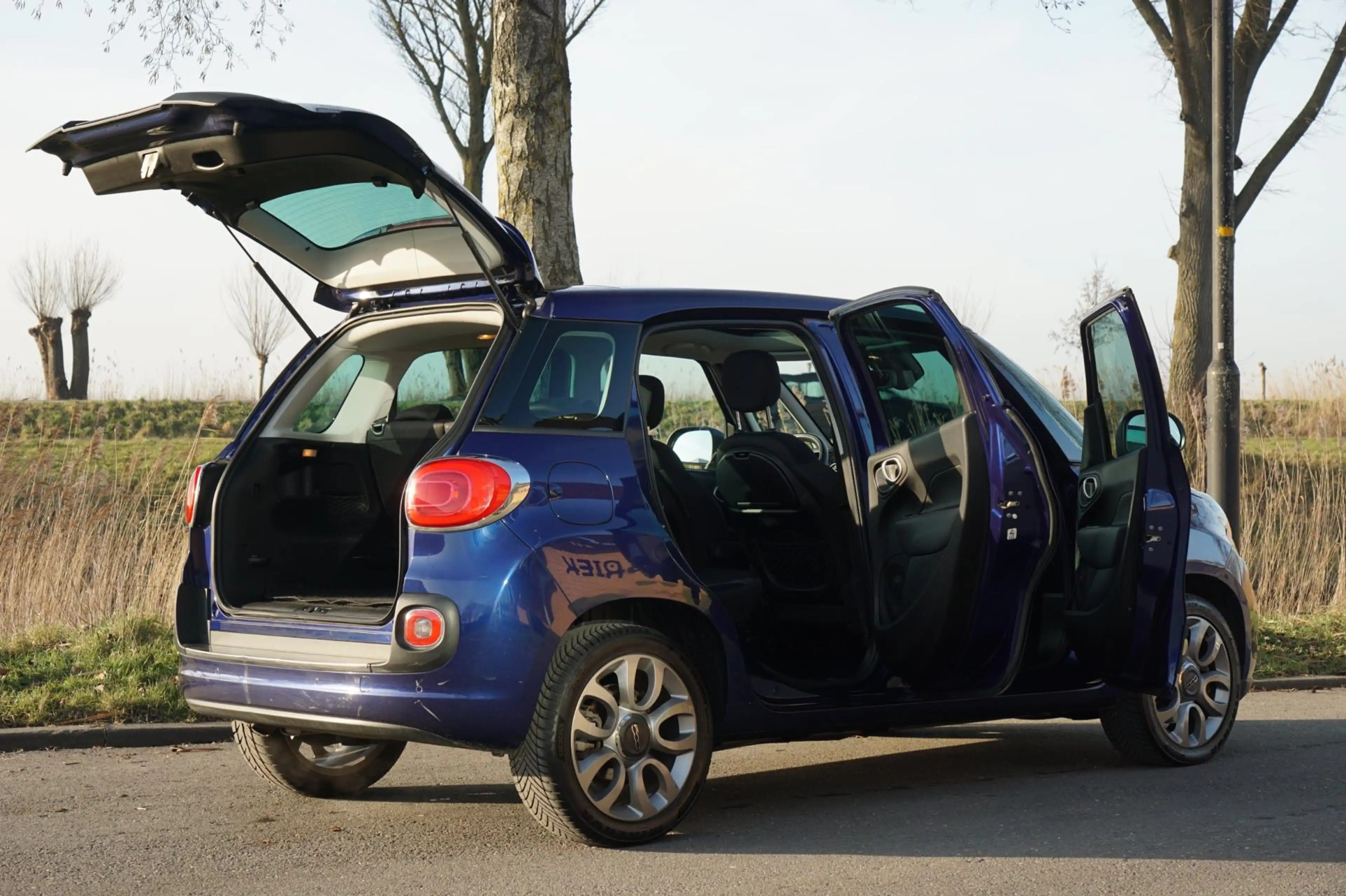 Fiat 500L 1.4-T-Jet Beats Edition - Blu Tornado - Panorama/C — photo 26
