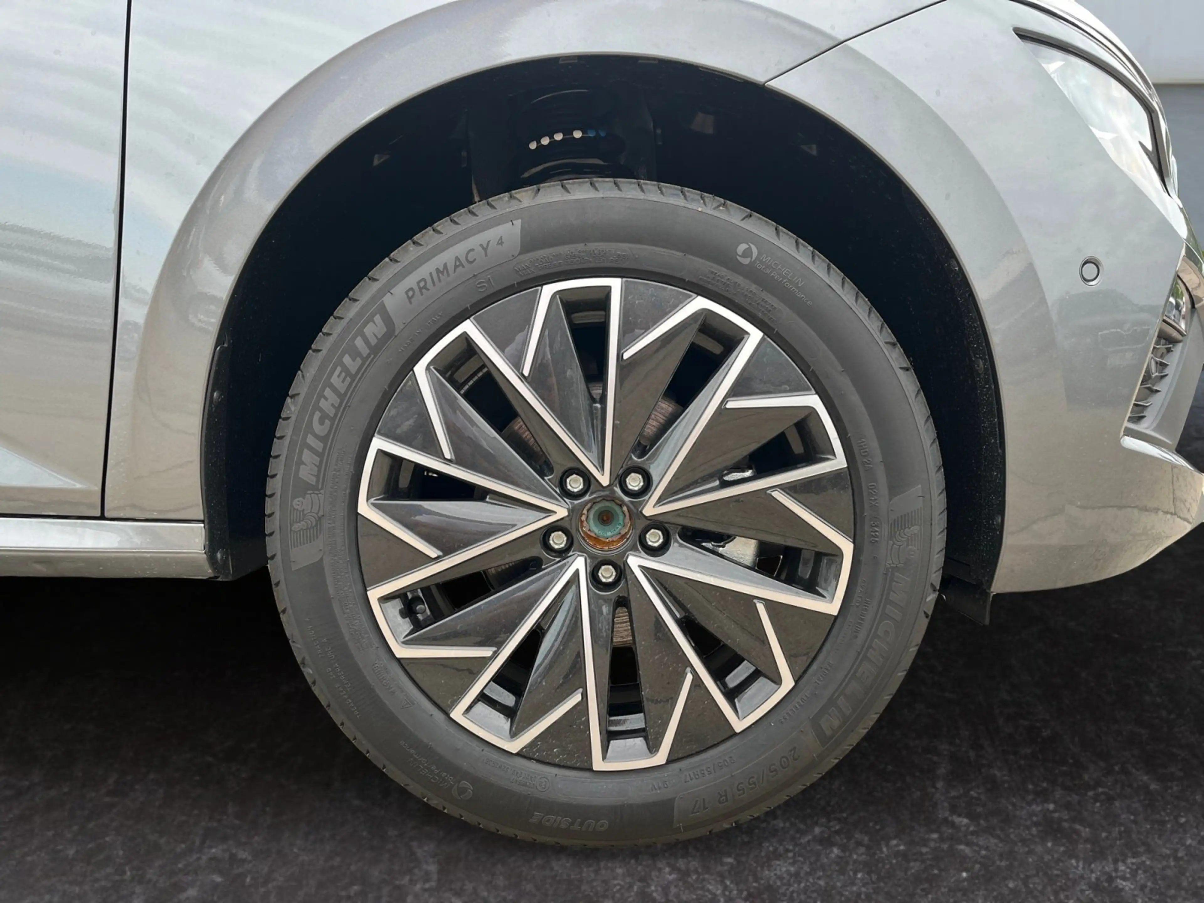 Skoda Kamiq Tour 1.0 TSI Matrix-LED AHK-schwenkbar USB — photo 15