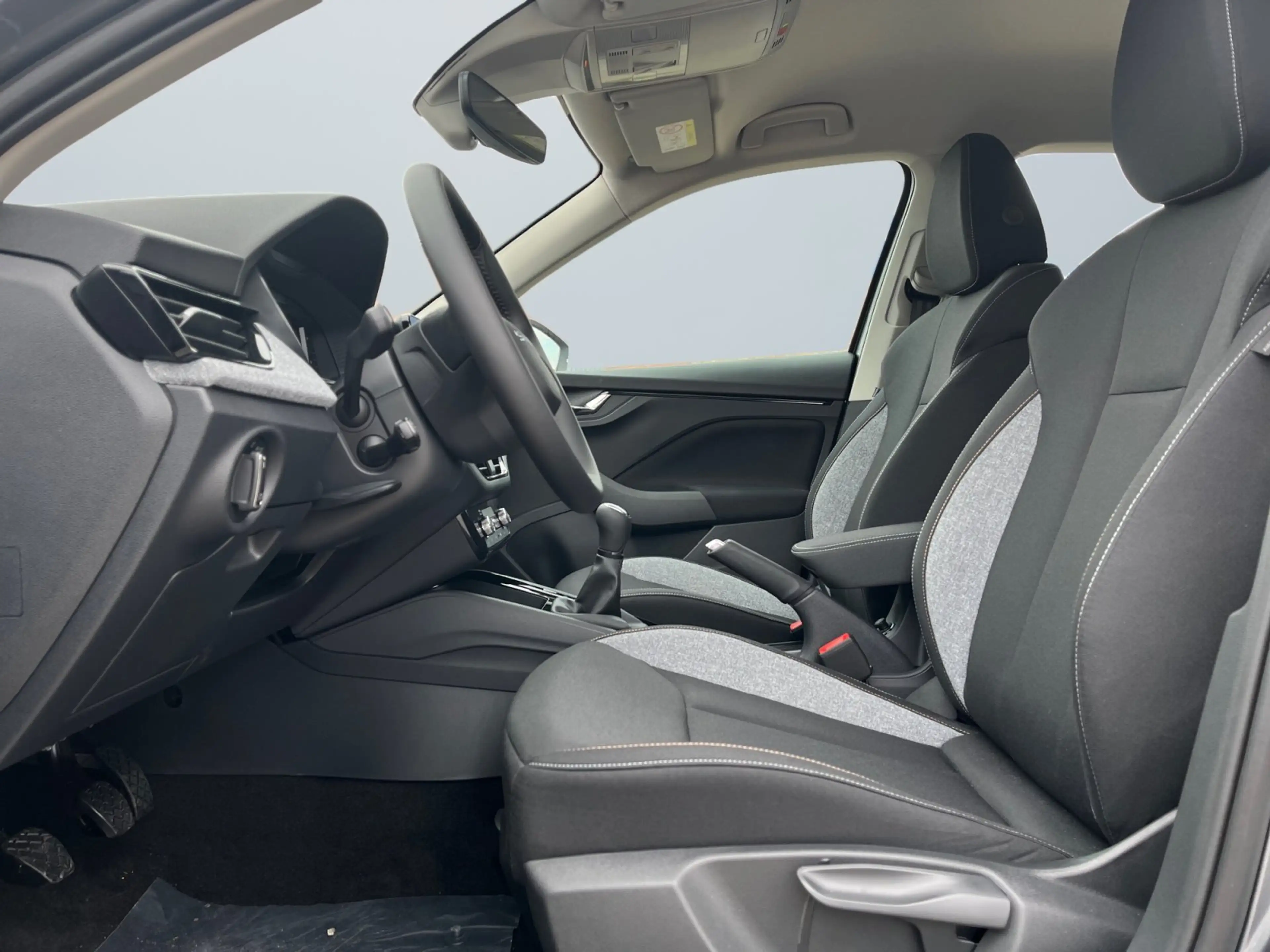 Skoda Kamiq Tour 1.0 TSI Matrix-LED AHK-schwenkbar USB — photo 7