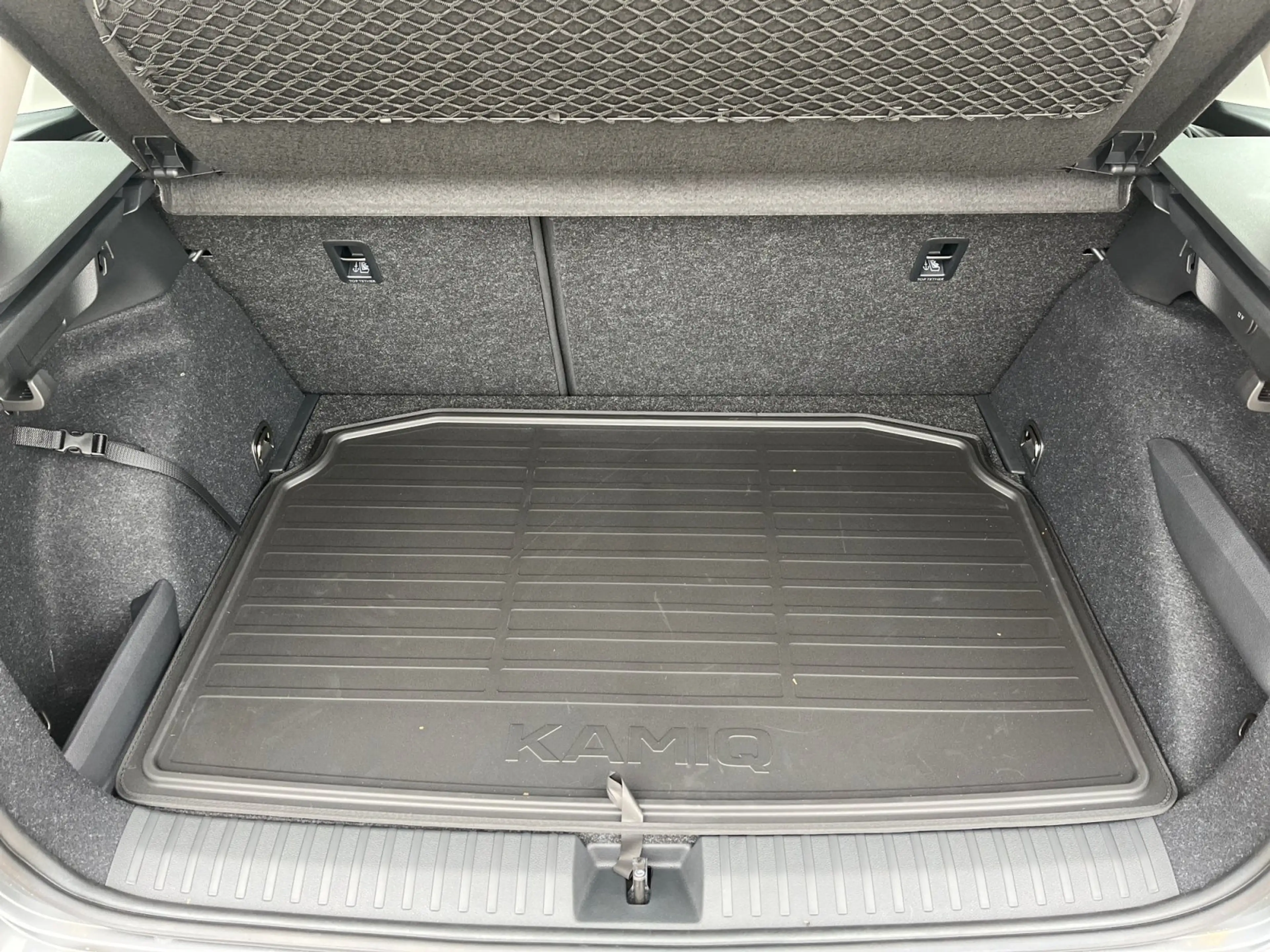 Skoda Kamiq Tour 1.0 TSI Matrix-LED AHK-schwenkbar USB — photo 14