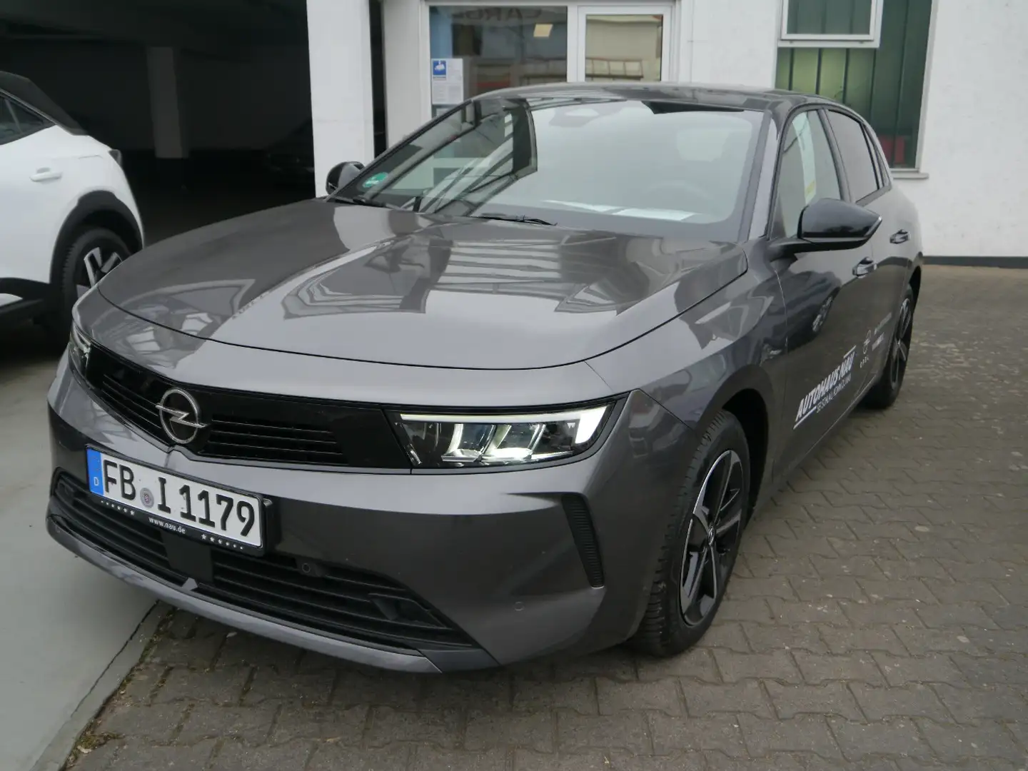 Opel Astra Edition 1.2 Mild Hybrid incl.BigDeal Paket Grau - 2