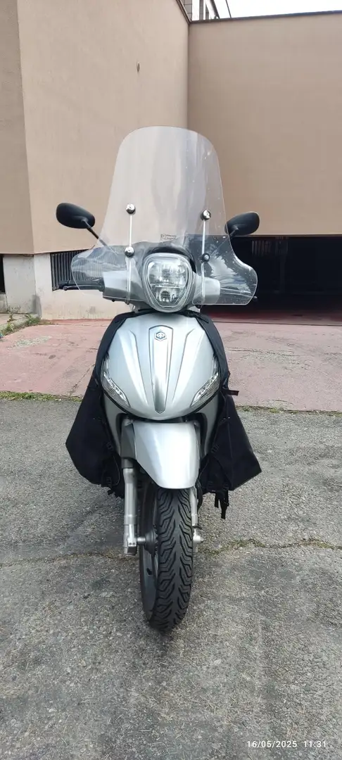 Piaggio Beverly 300 ABS - ASR Argintiu - 1