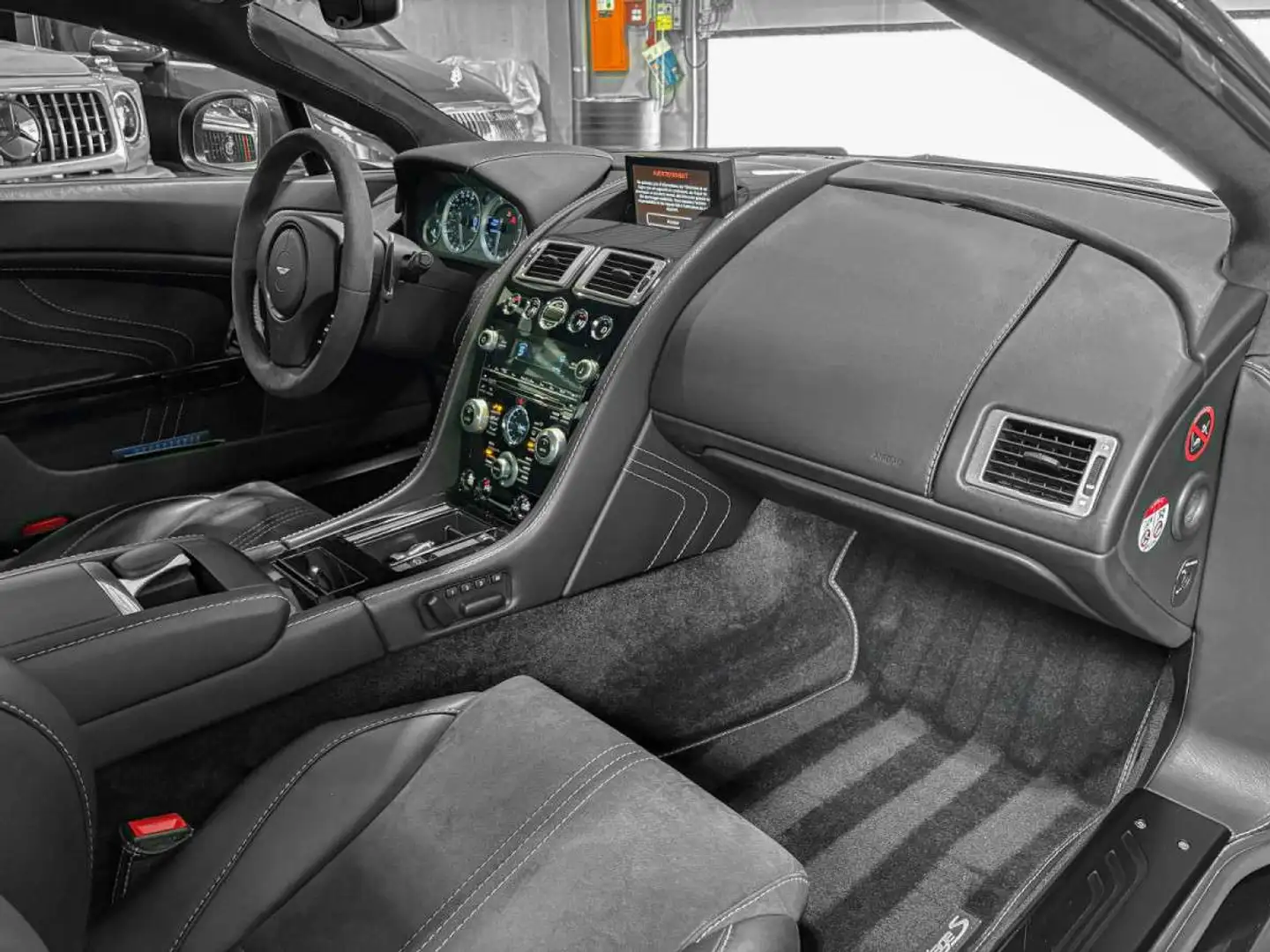 Aston Martin V8 Vantage V8 VANTAGE S / CARBON / ALCANTARA / EMBRAY Gri - 2