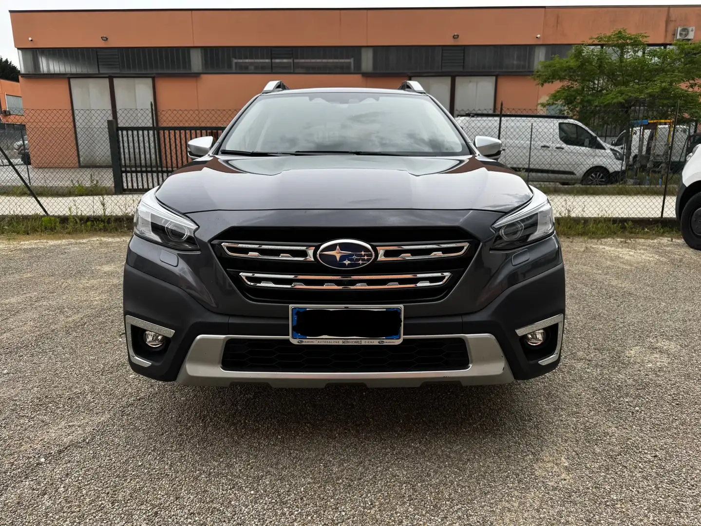 Subaru OUTBACK 2.5i Premium lineartronic - 1