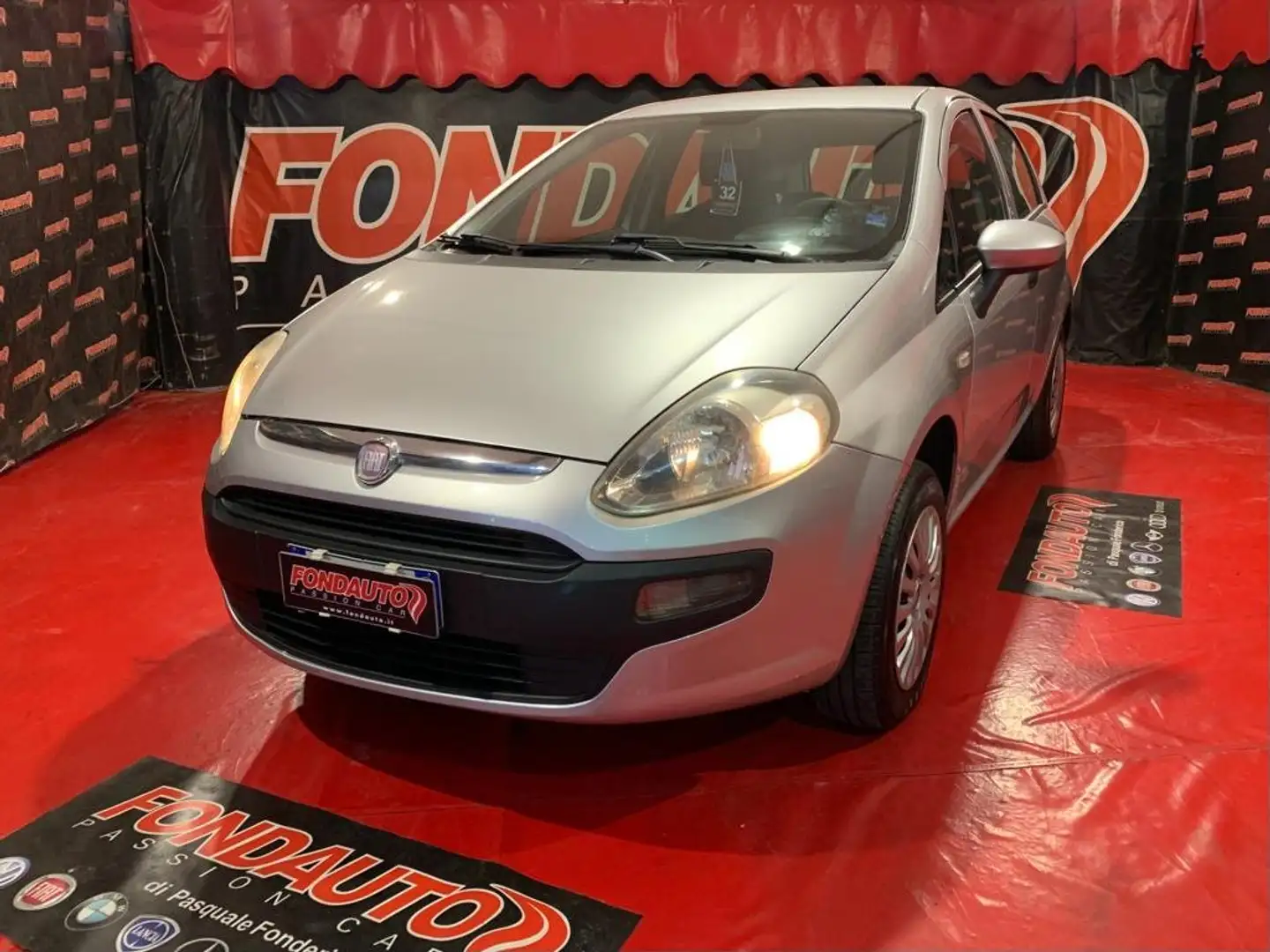 Fiat Punto Evo 5p 1.4 natural power Active 70cv Gris - 1