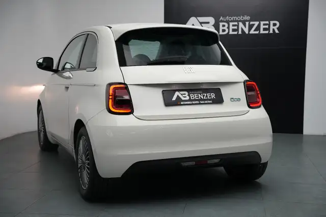 Fiat 500 view 8