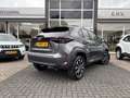 Toyota Yaris Cross 1.5 VVT-I Hybrid 116pk CVT Dynamic | 12-2023 | NL- Grijs - thumbnail 2