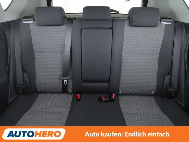 Toyota Auris view 15