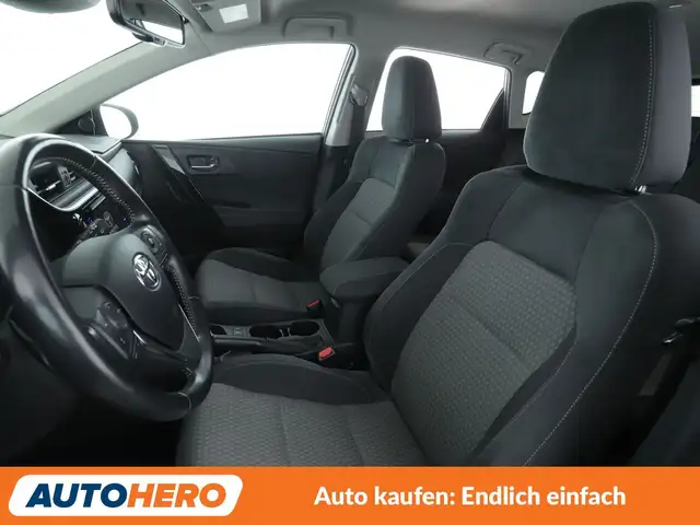 Toyota Auris view 10