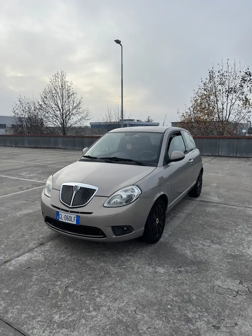 Lancia Ypsilon 1.4 8v Diva ecochic Gpl - 1