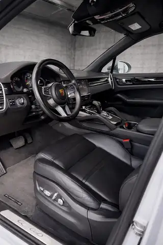 Porsche Cayenne E-Hybrid SPORTDESIGN/Platinum Edition/HeadUp/ACC Ansicht 7