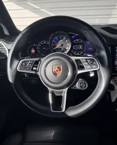 Porsche Cayenne E-Hybrid SPORTDESIGN/Platinum Edition/HeadUp/ACC Ansicht 10