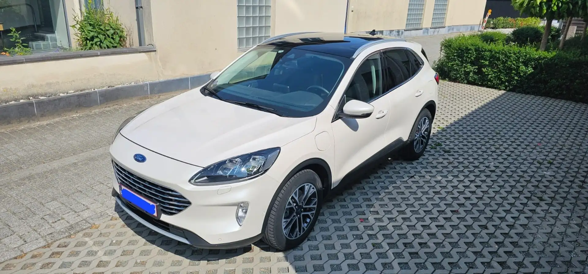 Ford Kuga 2.5 plugin hybrid titanium 45500km état neuf - 1