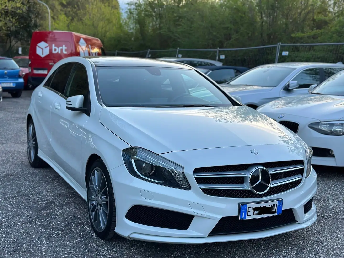 Mercedes-Benz A 180 cdi (be) Premium AMG LOOK Wit - 2