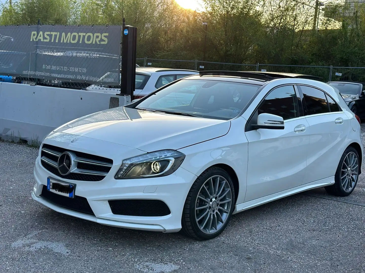 Mercedes-Benz A 180 cdi (be) Premium AMG LOOK Wit - 1