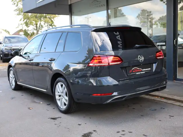 Volkswagen Golf view 7