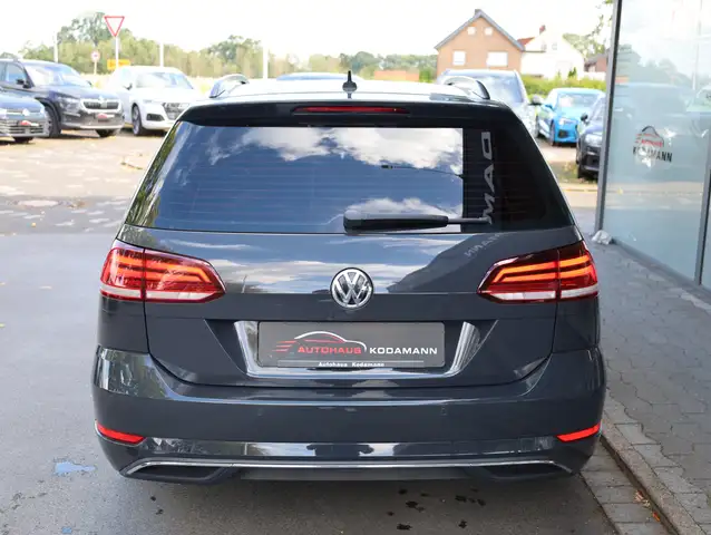 Volkswagen Golf view 8