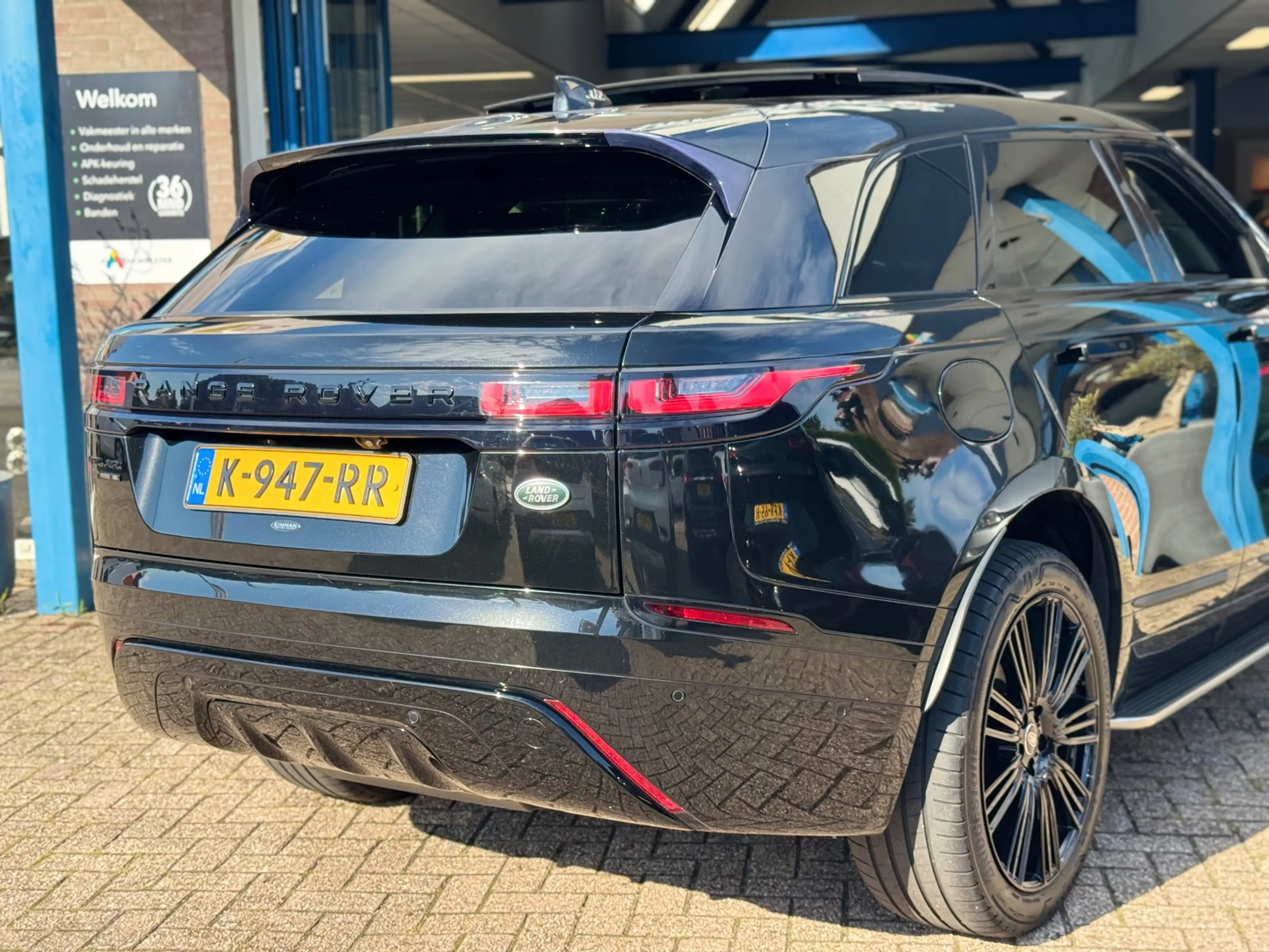 Land Rover Range Rover Velar 2.0 P250 Turbo AWD R-Dynamic SE — photo 9