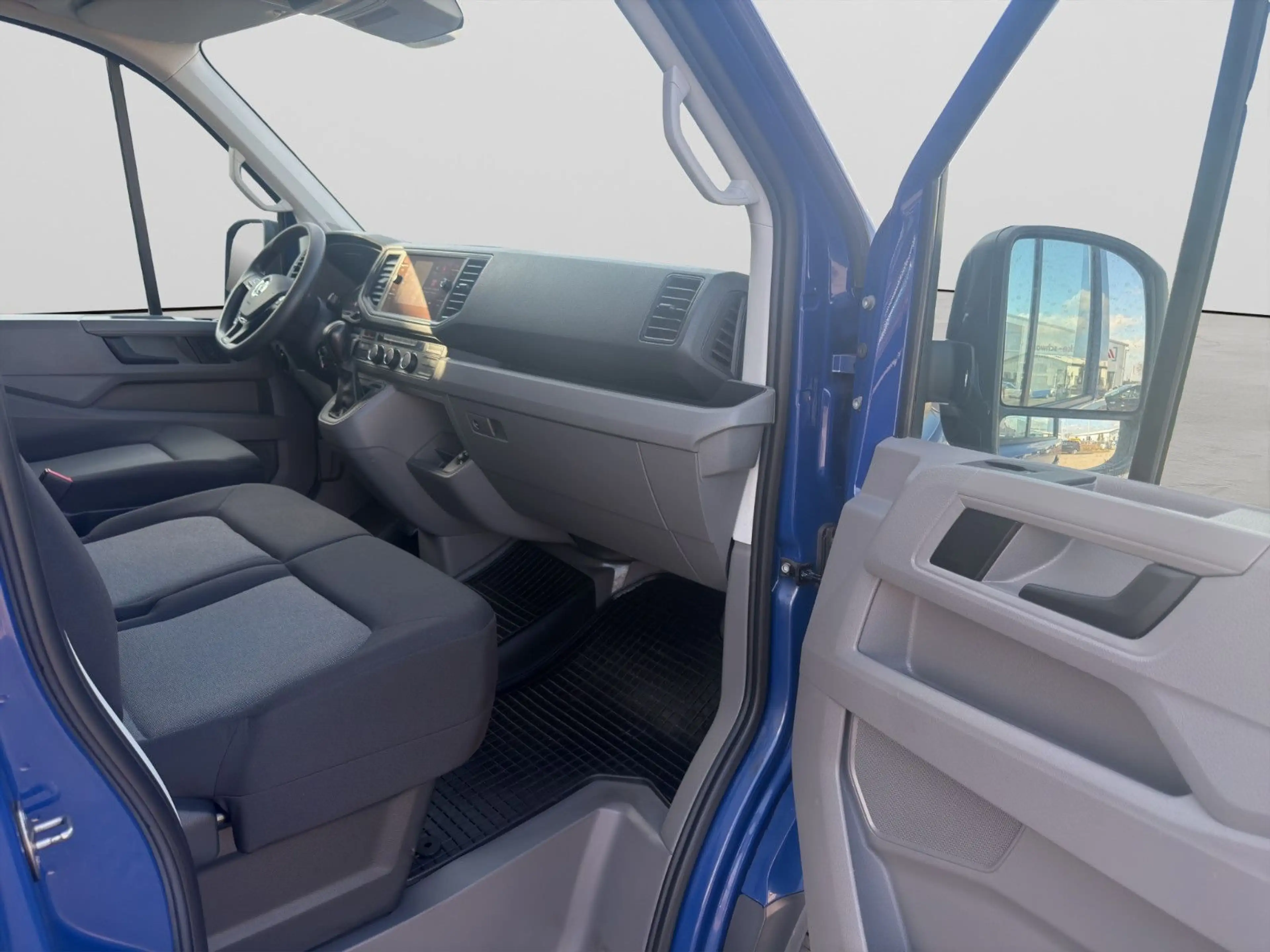 Volkswagen Crafter 2.0 TDI DSG Maxi KLIMA NAV APP KAM ANHK — photo 13