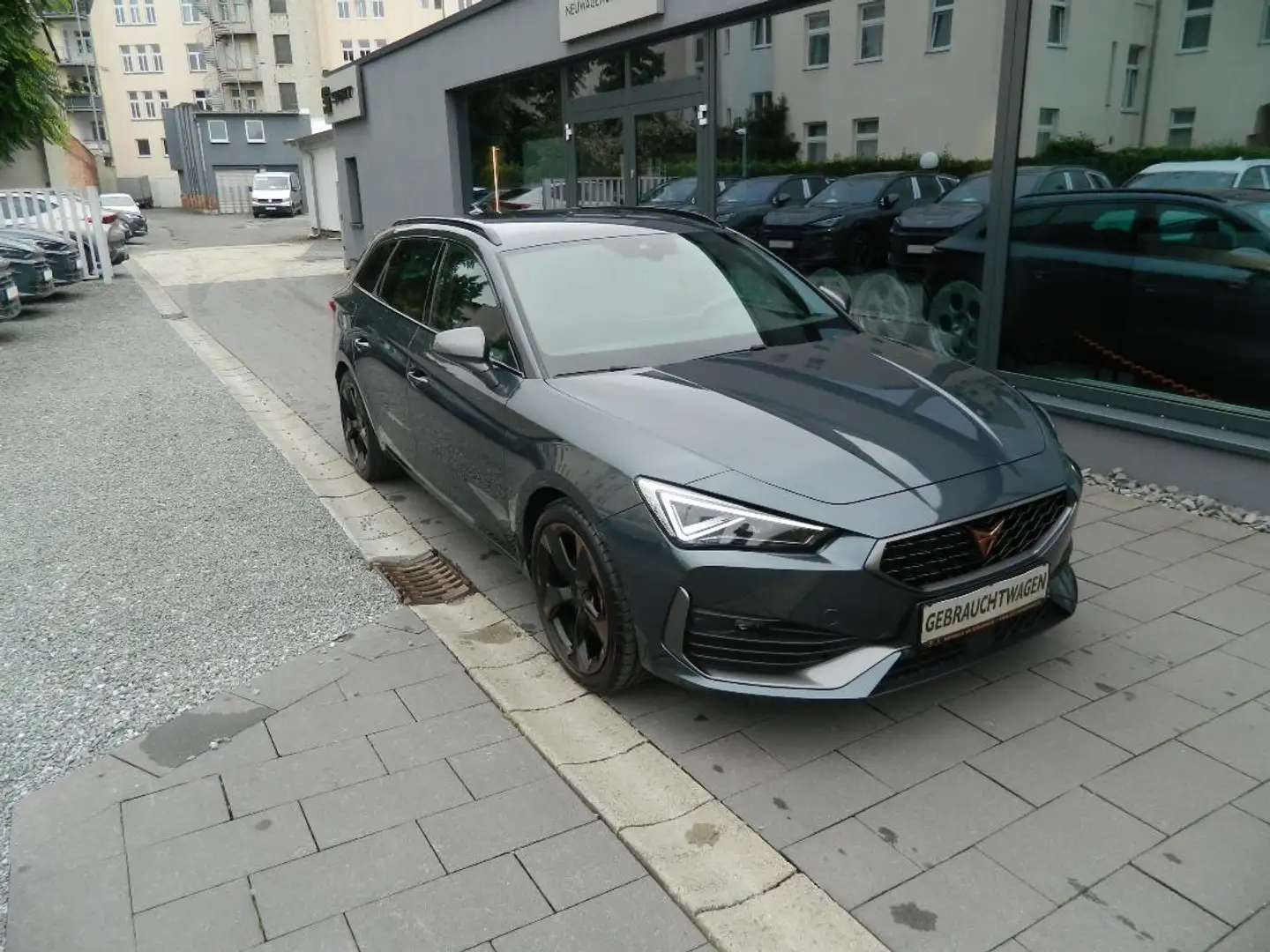 CUPRA Leon SP 1.5 eTSI DSG elSitze/Beats/FahrassistXL/Matrix Grau - 1