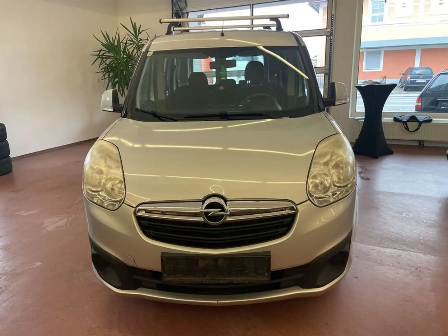 Opel Combo D Kasten L1H1 2,2t - 5-sitzer - ONLINEAKTION Silber - 2