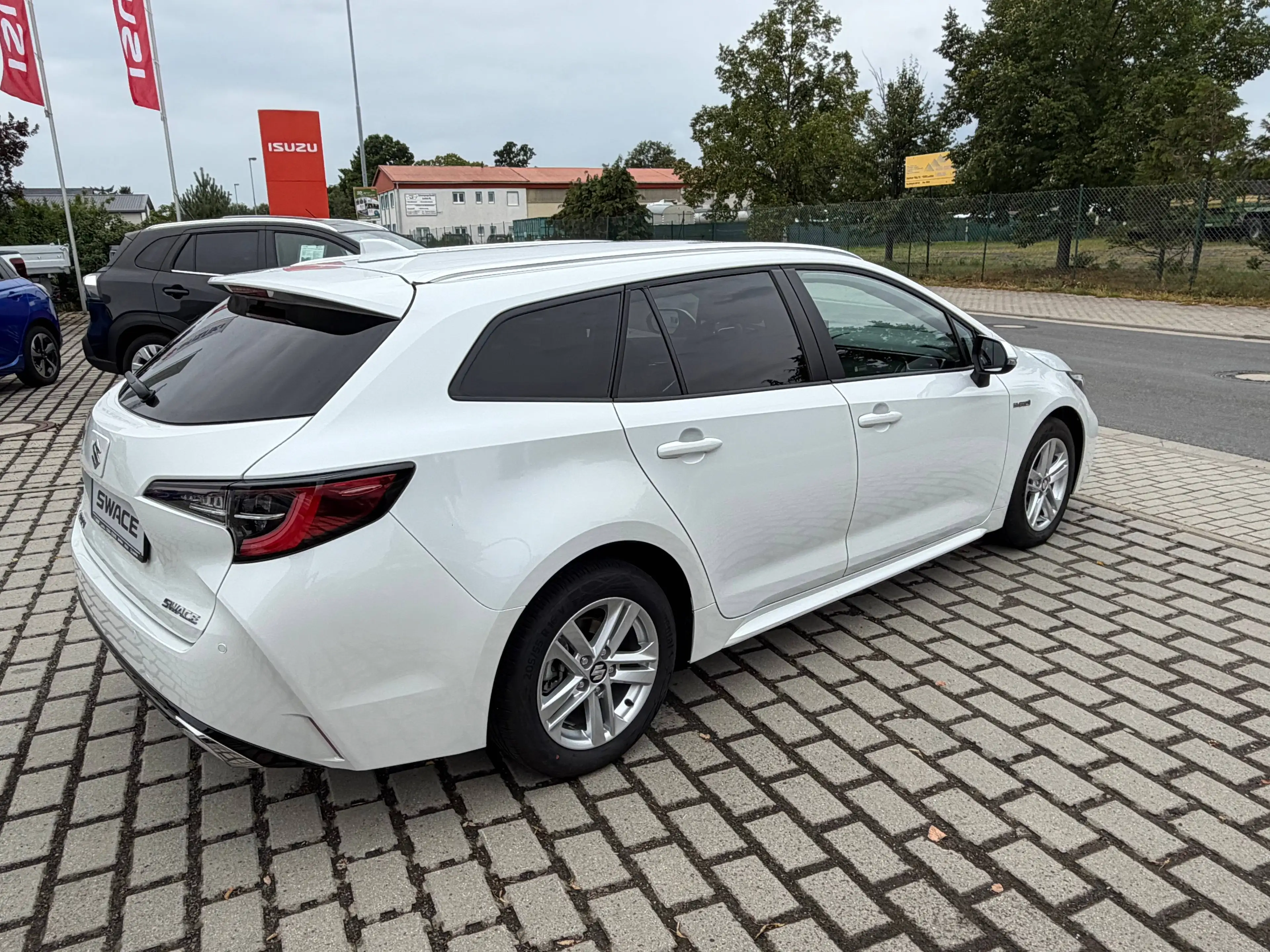 Suzuki Swace Swace 1.8 Hybrid CVT Comfort+ — photo 4