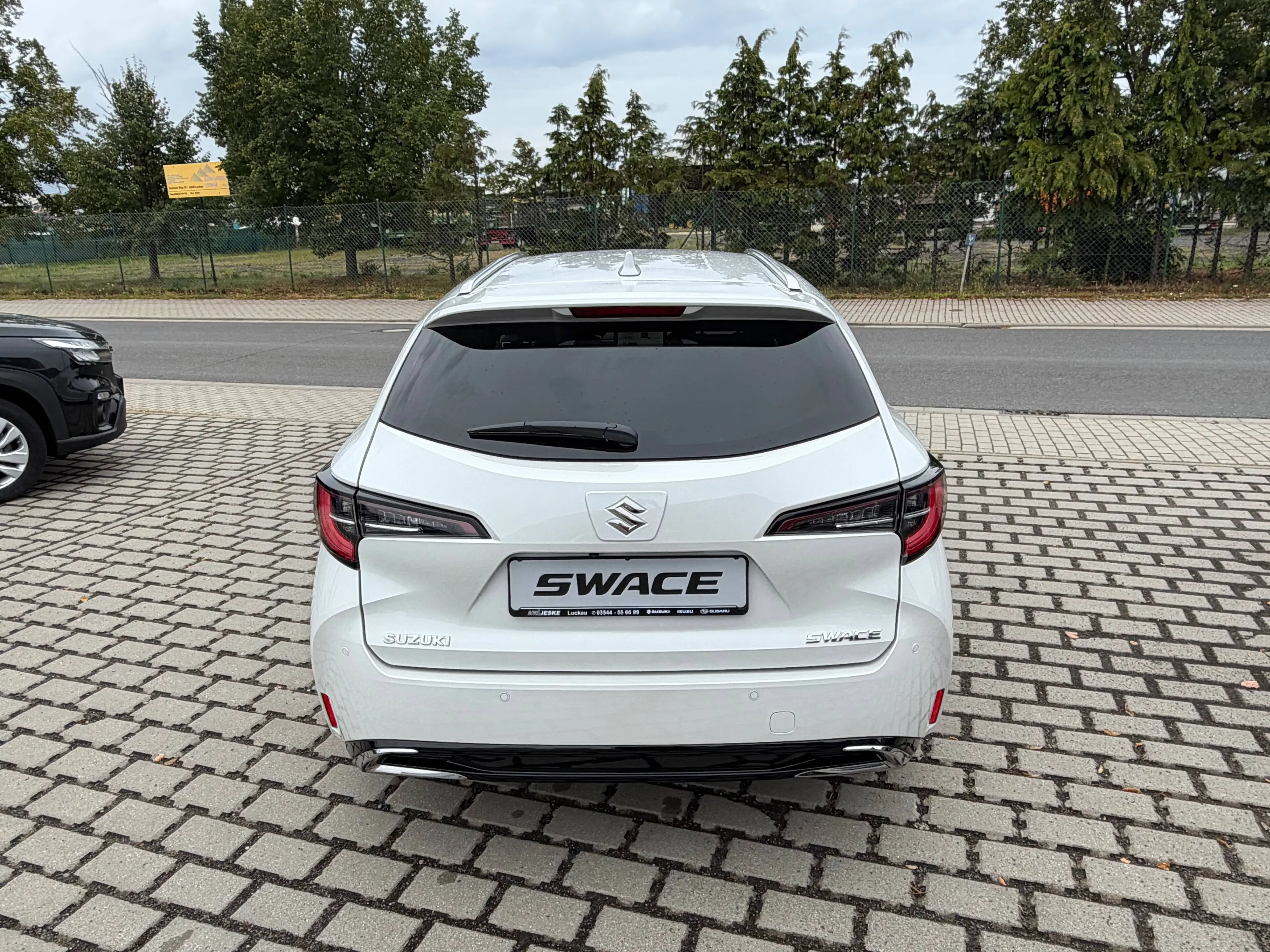 Suzuki Swace Swace 1.8 Hybrid CVT Comfort+ — photo 3