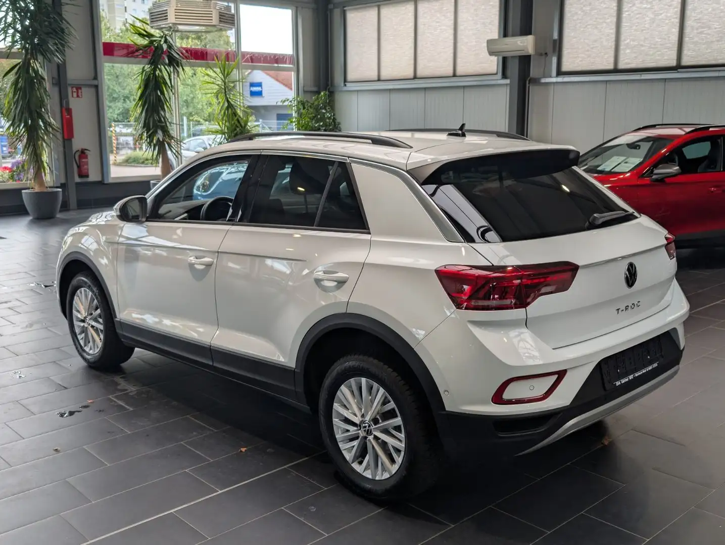 Volkswagen T-Roc 1.0 TSI OPF Life PDC Klimaaut. 1.Hand Weiß - 2