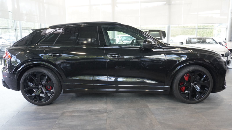 Audi RS Q8 4.0 TFSI quattro*PANO*KERAMIK*B&O*STHZ*MATR — photo 3