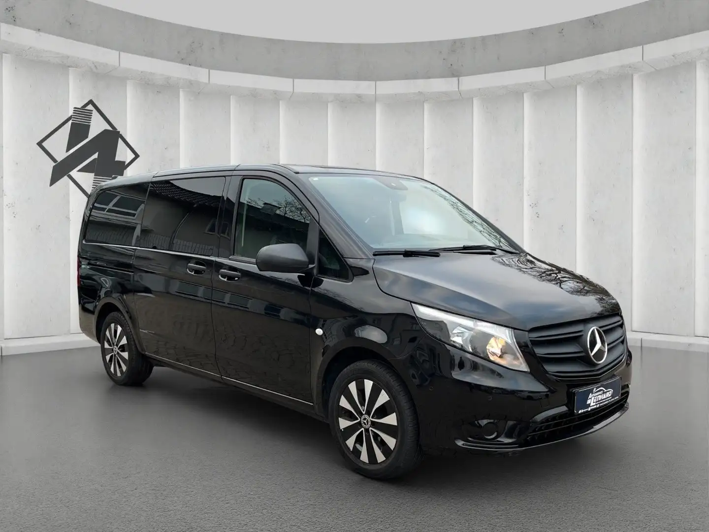 Mercedes-Benz Vito 116 Tourer*9G-Automatik*PDC*Temp*9-Sitzer* Zwart - 1