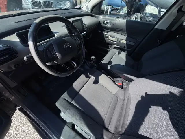 Citroen C4 Cactus view 8