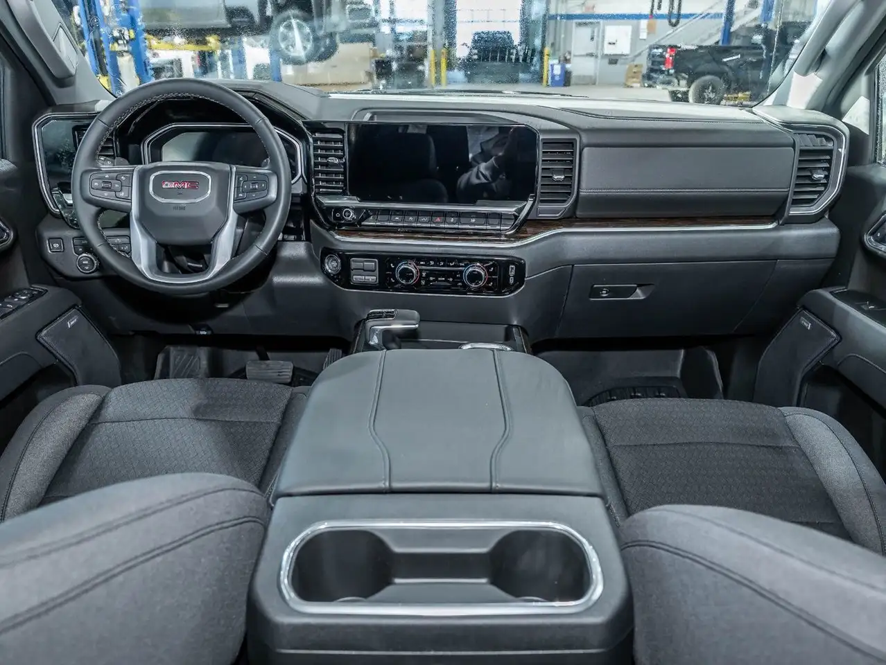 GMC Sierra 1500 снимка GMC Sierra 1500