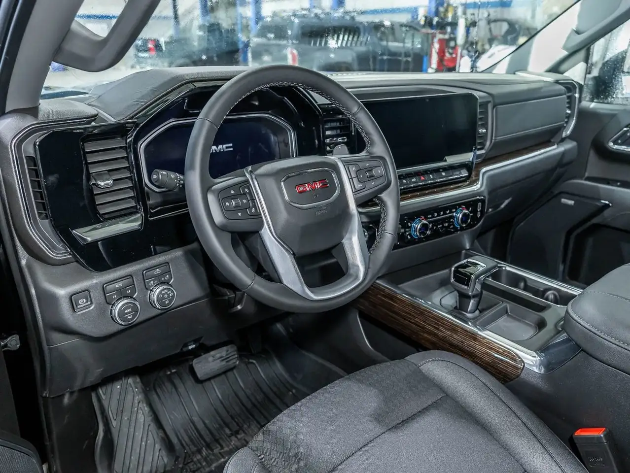 GMC Sierra 1500 снимка GMC Sierra 1500