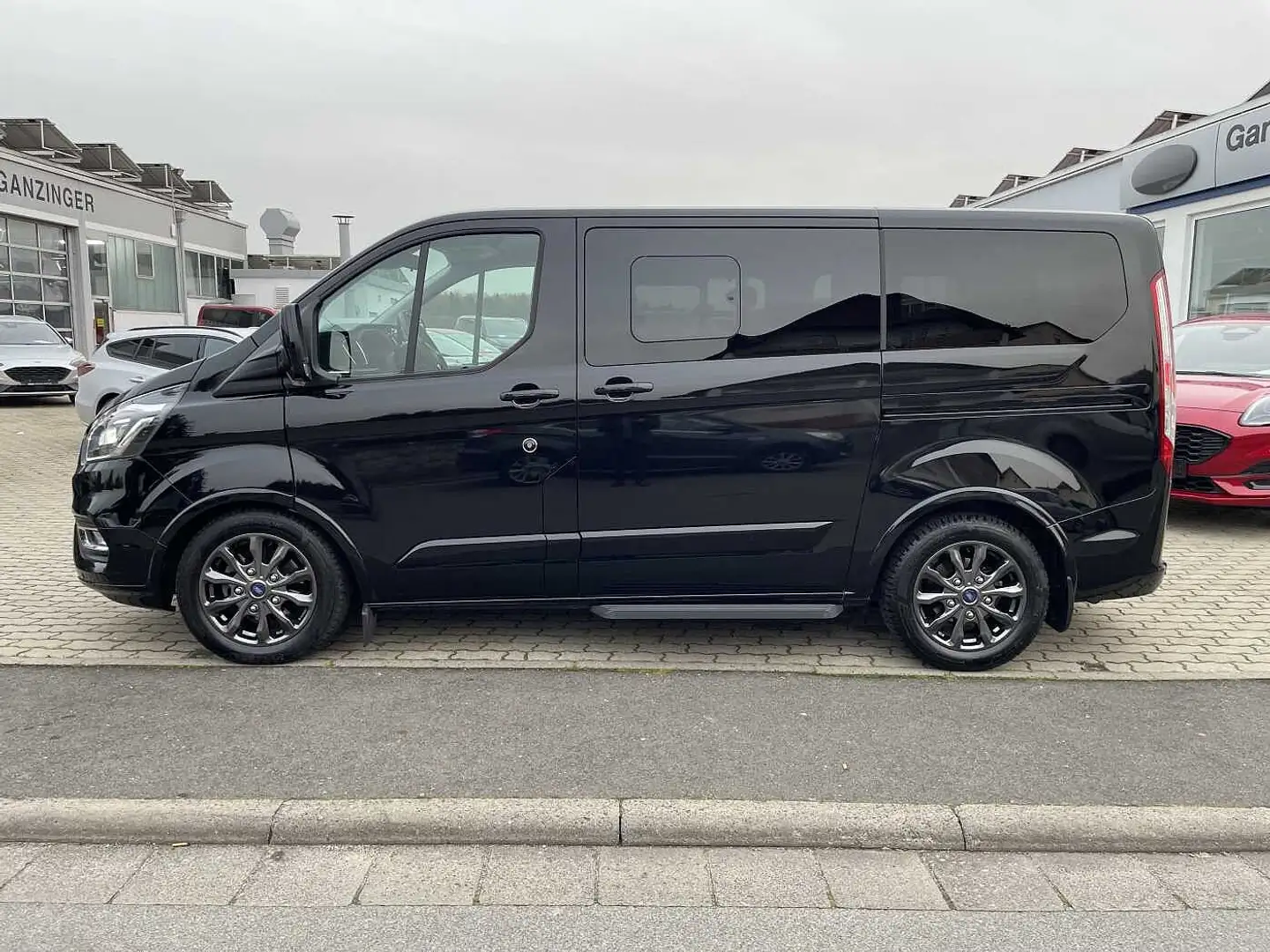 Ford Tourneo Custom Titanium X L1 Automatik, 1.HAND+GARANTIE BIS 08/27 Schwarz - 2